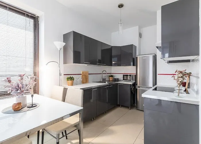 Superapart Bartycka 61